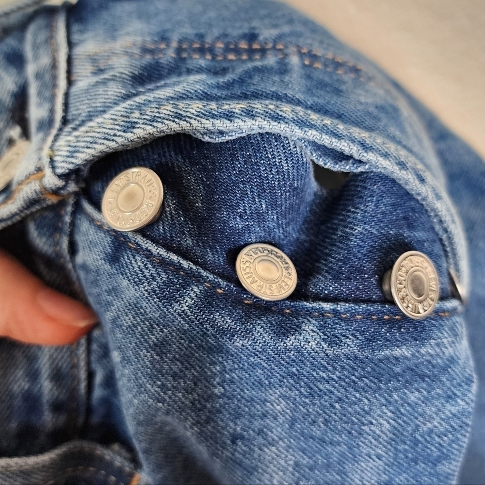 Levi's Deconstructed Denim Iconic Skirt 32 NWT - Picture 8 of 8